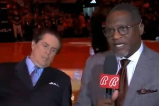 Un periodista convulsiona y pierde el conocimiento en pleno directo en la NBA (+Video)