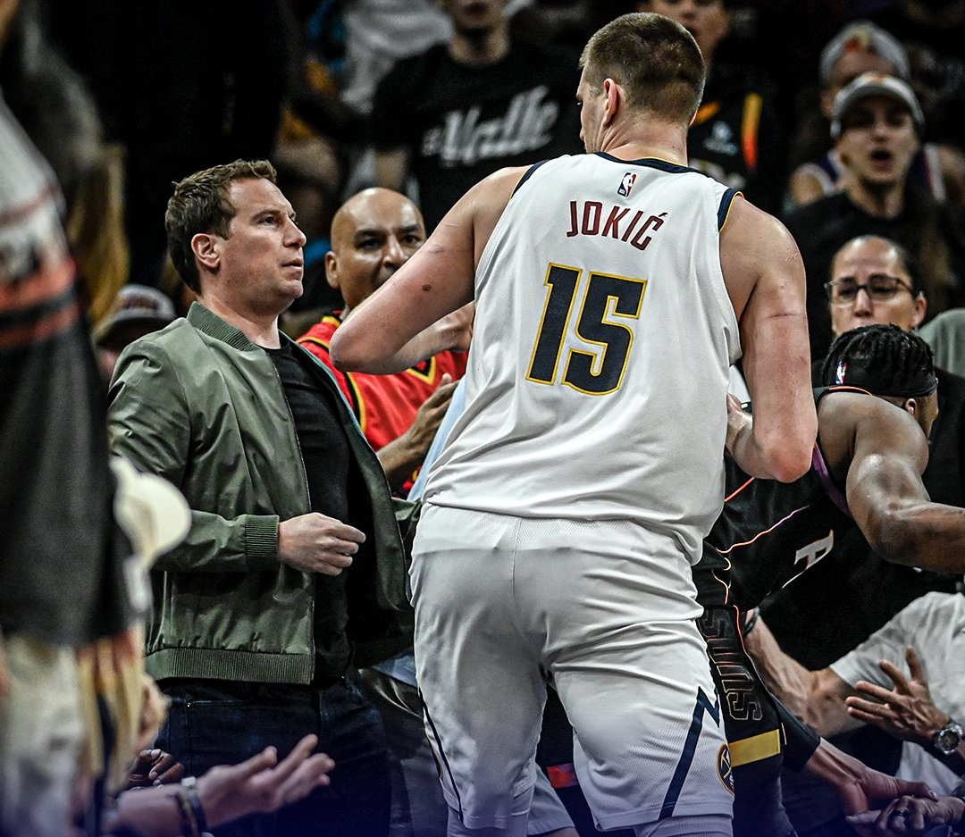 Playoffs de la NBA: Exhibición y polémica de Jokic, empuja al dueño de los Suns y podría ser suspendido