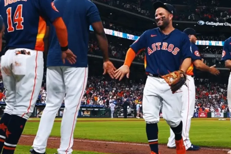 MLB: José “Astroboy” Altuve triplica, se roba una base y ya se ven cerca los 2.000 hits (+Video)