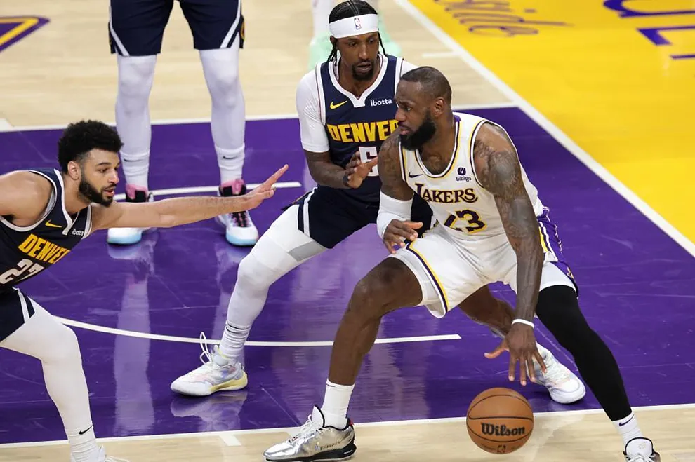 NBA: Los Ángeles Lakers evitan la barrida y vencen a los Denver Nuggets 119-108
